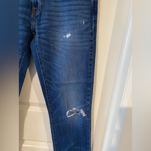 Lucky Brand Distressed Jeans - Picture 3 of 5
